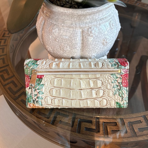 🤍🧡BRAHMIN MULTI SALINGER FLORAL CROC EMBOSSED LEATHER CONTINENTAL WALLET!🤍🧡 - Picture 2 of 6